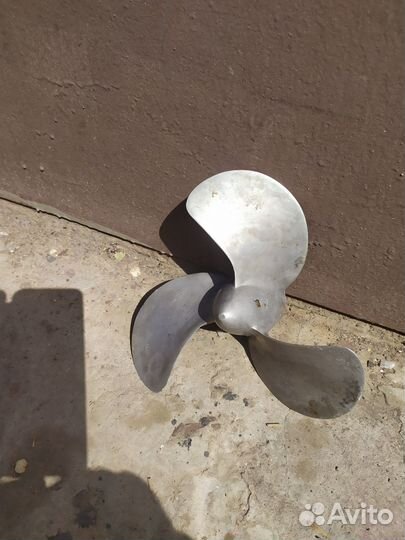 Гребной винт вихря электрон