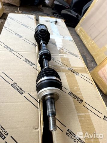 Полуось передняя левая АКПП Toyota Camry ACV70