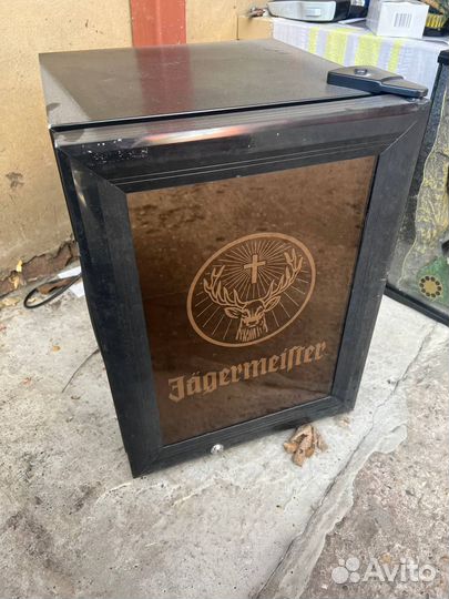 Холодидьник Jagermeister