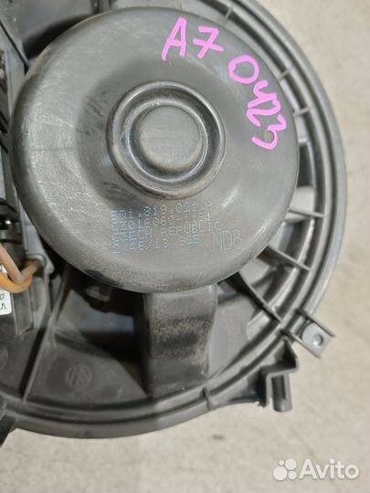 Моторчик печки отопителя для Skoda Octavia A7