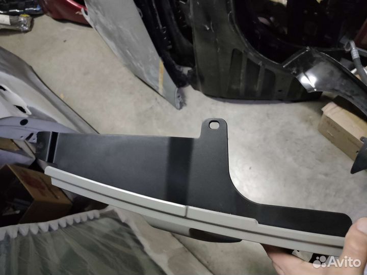 Решетка радиатора X-trail T31 дорест новая оригин