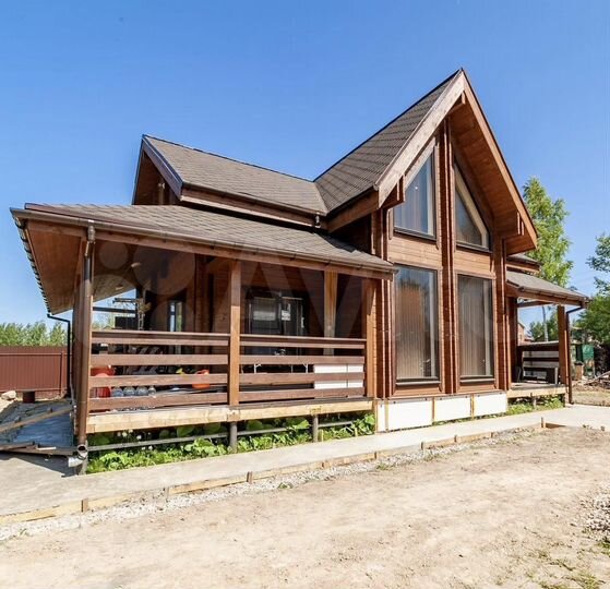 Дом 165 м² на участке 6 сот.