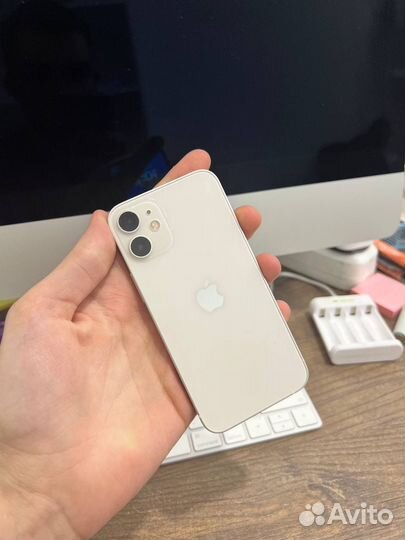 iPhone 12 mini, 64 ГБ