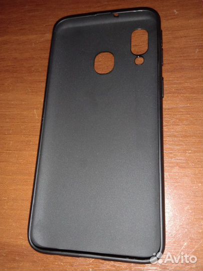 Защитный чехол к samsung А40