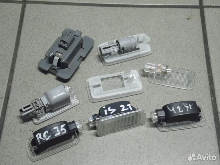 Плафон посветки Тойота Лексус