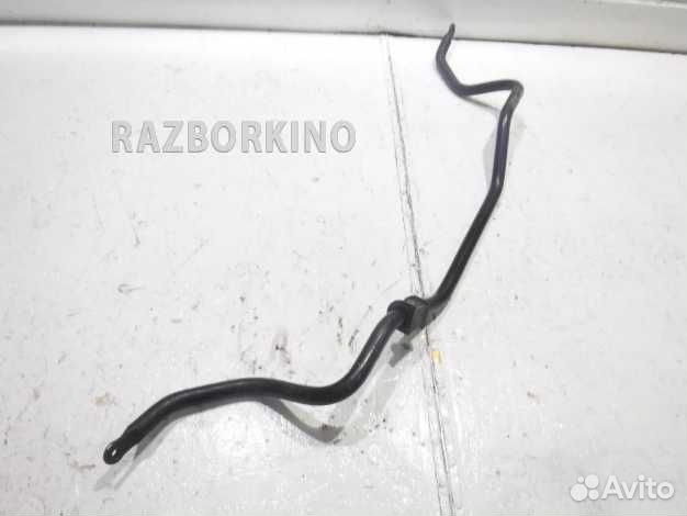 Стабилизатор передний 4881153010