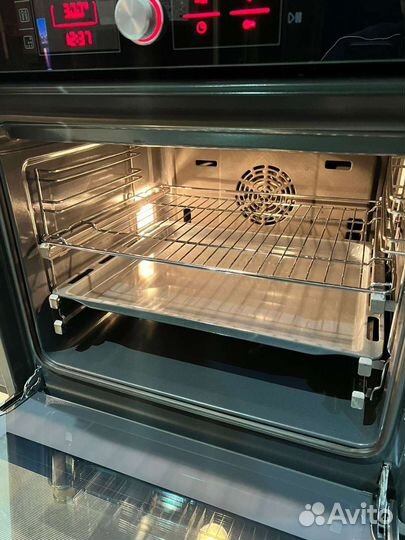 Духовой шкаф Bosch Германия