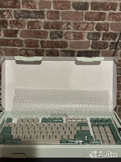 Механическая клавиатура GK98