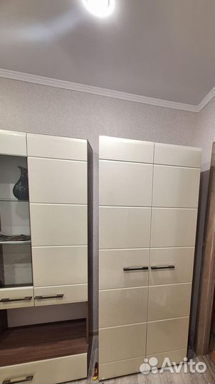 Стенка и кровать