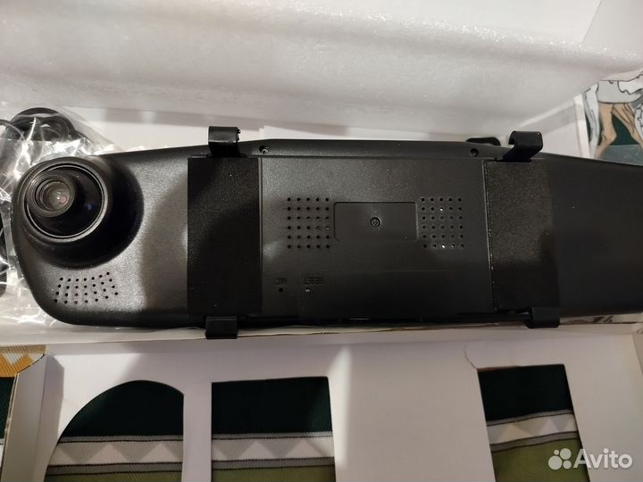 Зеркало заднего вида