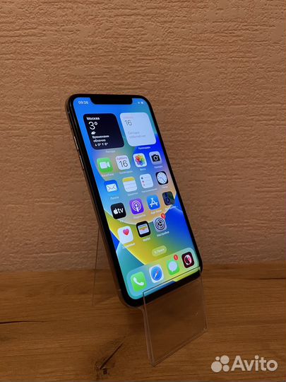 iPhone X, 64 ГБ