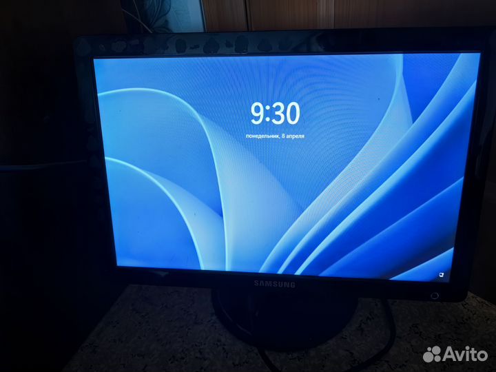 Монитор Samsung
