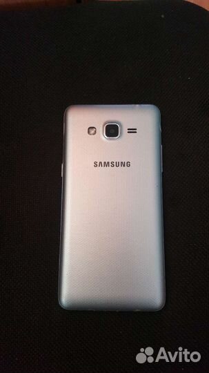 Телефон Samsung galaxy j2