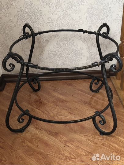 Кованый столик