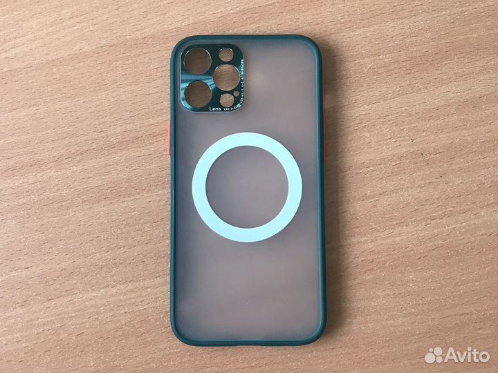 Челон на iPhone 12 pro max