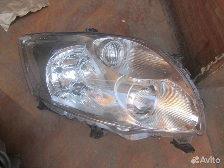 Фара левая правая тойота аурис toyota auris