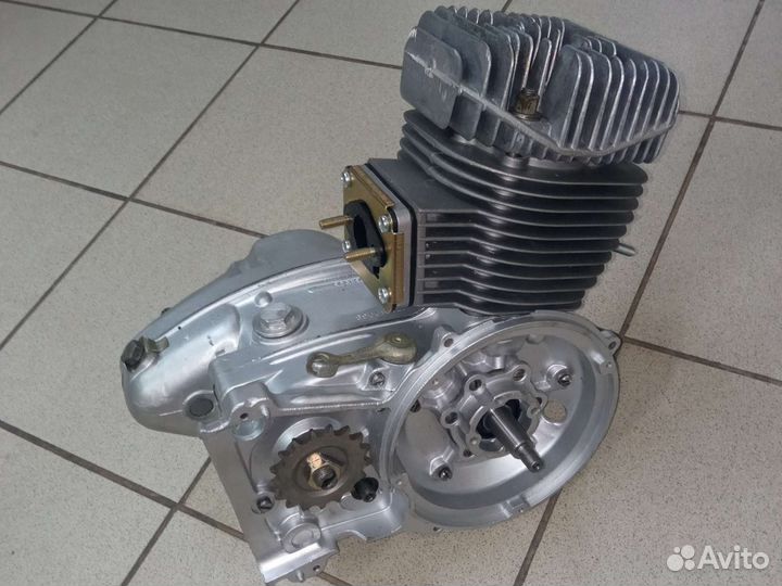 Двигатель на мотороллер муравей без генератора