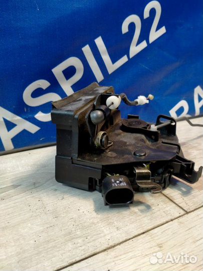 Замок двери задний правый Bmw X5 E53 M54 03/2004