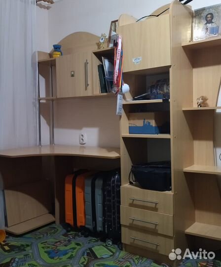 Рабочий стол для школьника б.у