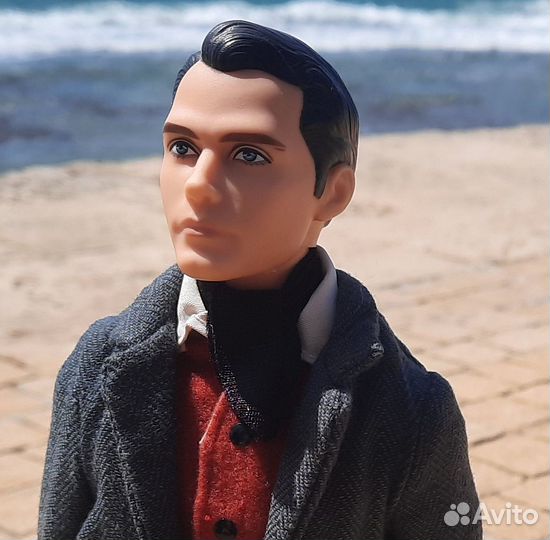 Кен Супермен (глова), в идеале