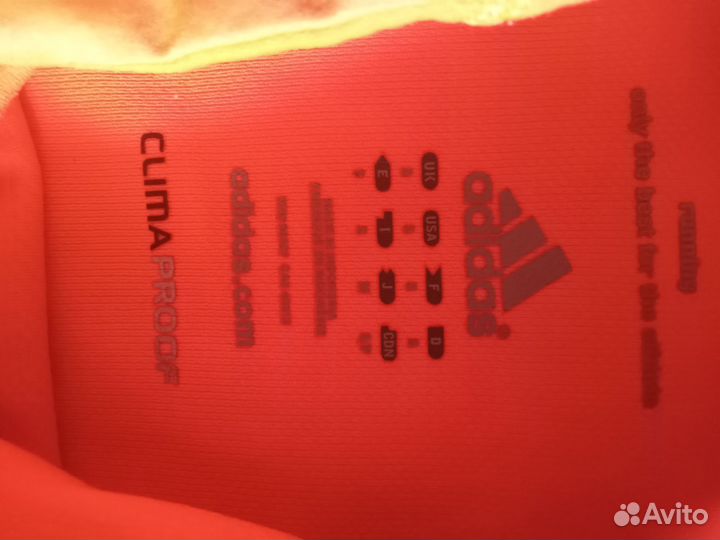 Технологичная футболка Adidas беговая