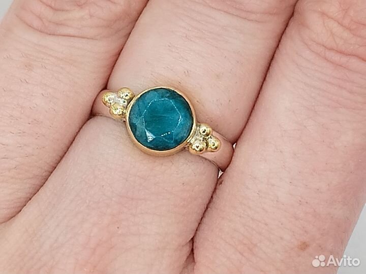 Кольцо с изумрудом