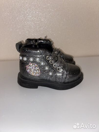Ботинки для девочки 22