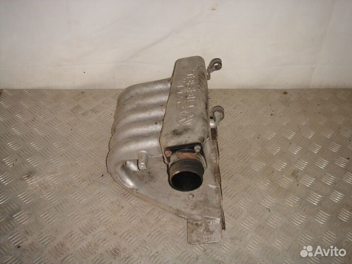 Коллектор впускной VW transporter IV 1996