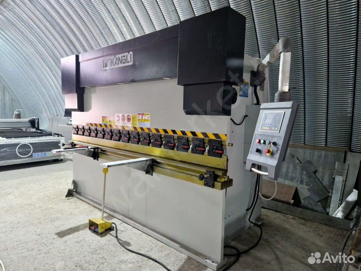 Листогиб umprotech HBM 30/1600