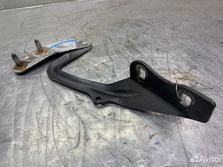 Петля капота левая ford Focus II 2008-2011