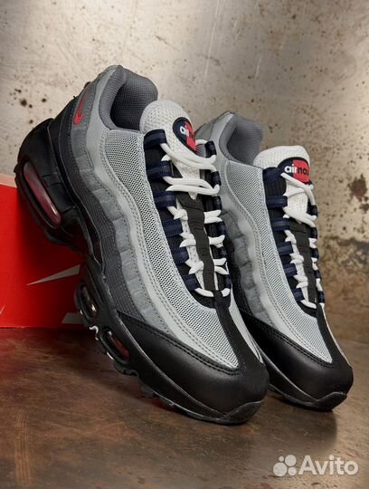 Кроссовки Nike Air Max 95 Track Red