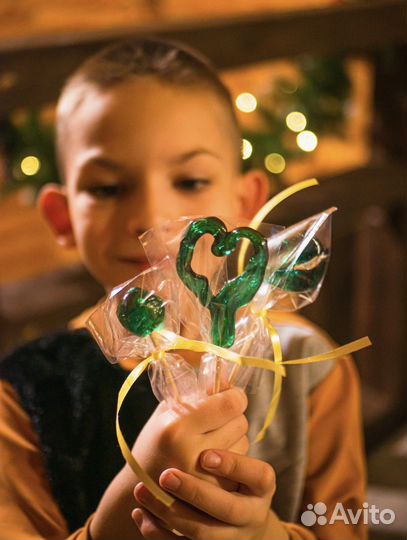 Карамельная фабрика Деда Мороза (новогодняя елка)