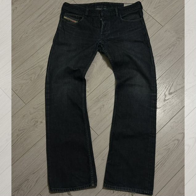 Мужские джинсы diesel bootcut