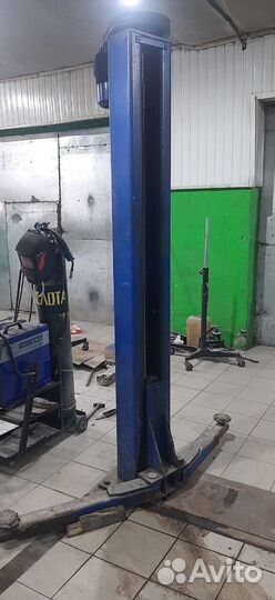 Подъемник двухстоечный