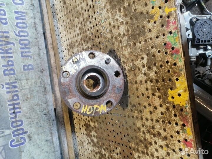 Ступица передняя Skoda Octavia