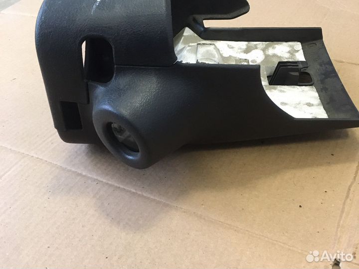 Кожух рулевой колонки Peugeot 307 (2942)