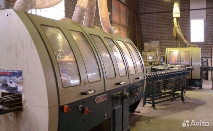 Рабочие в столярный цех