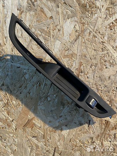 Передняя правая кнопка эсп ford focus 3