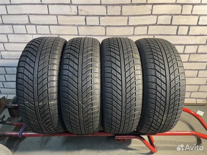 Goodyear Vector 4Seasons 205/50 R17 89V