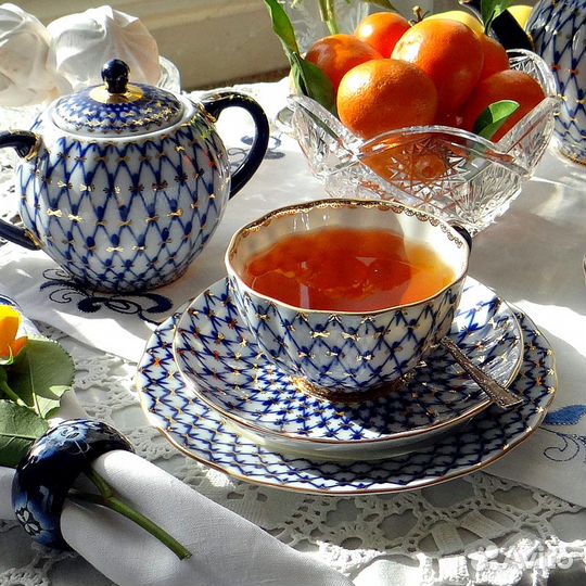 Сервиз чайный кобальтовая сетка ф. тюльпан золото