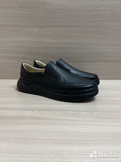 Лоферы мужские кожаные 10010-298-867