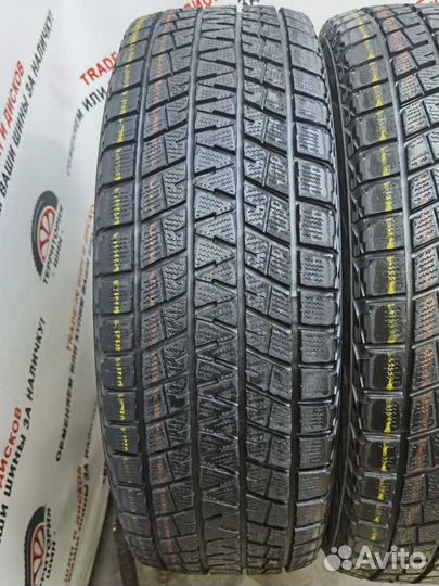 Bridgestone Blizzak DM-V1 255/70 R17