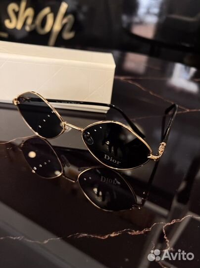 Солнцезащитные очки