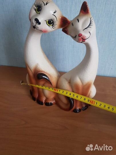 Статуэтка кошки
