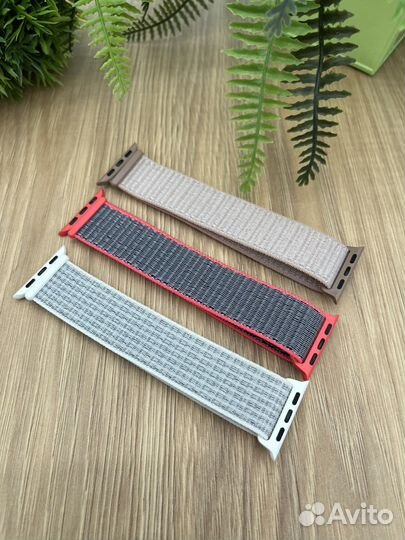 Тканевый ремешок на Apple Watch