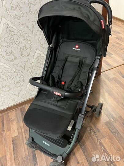 Прогулочная коляска