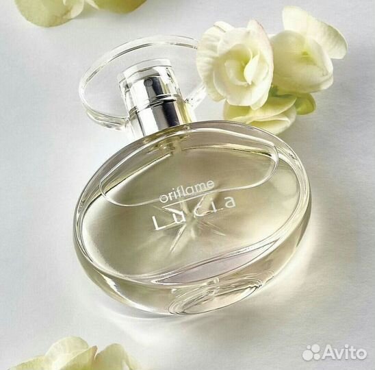 Туалетная вода Lucia Орифлейм в упаковке