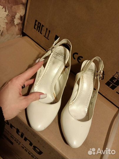 Босоножки женские 37 размер бу