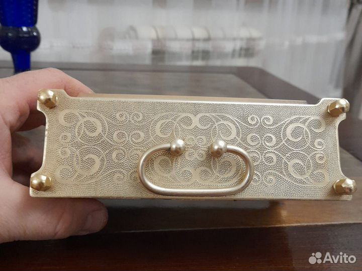 Настольные часы