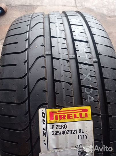 Pirelli P Zero 295/40 R21 111Y